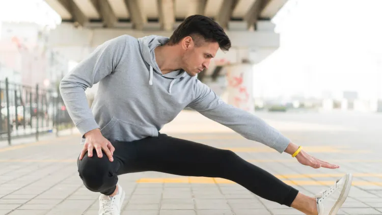 Muscles used in a torso twist exercise