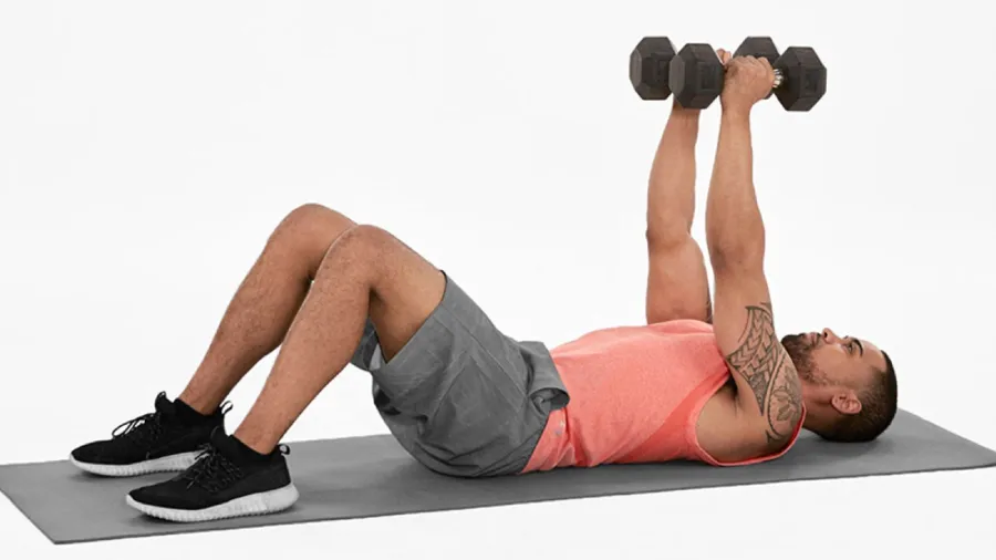 Chest flys: Benefits for the Upper Body, Core and Pectoralis Major