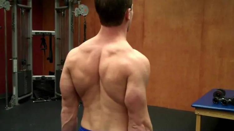 10 Benefits of Shoulder Shrugs