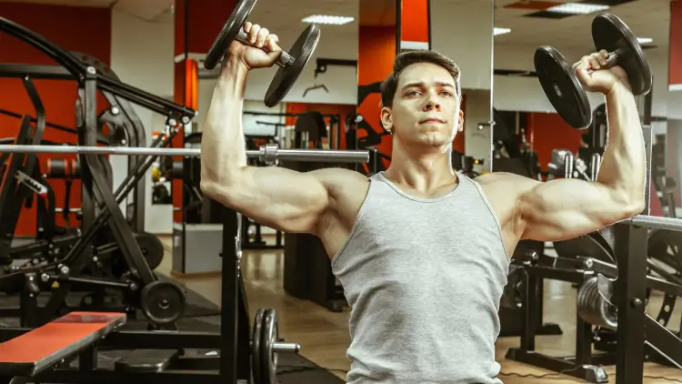 Shoulder press with Dumbbells: Who Does It?
