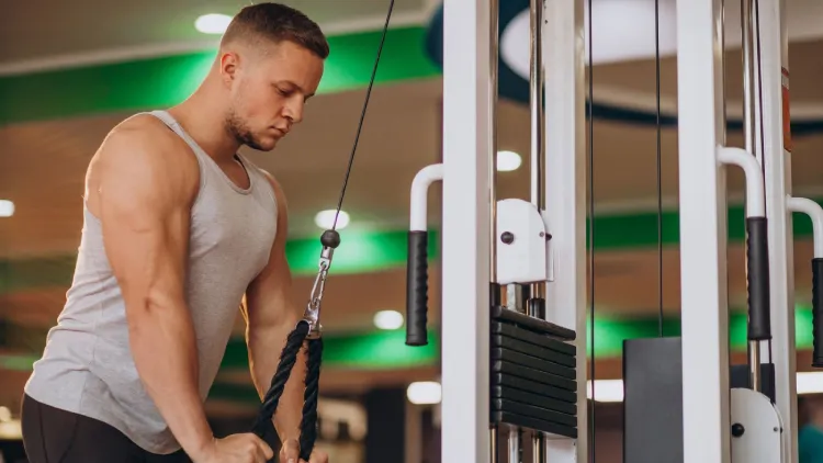 Instructions on How to Do Cable Face Pulls