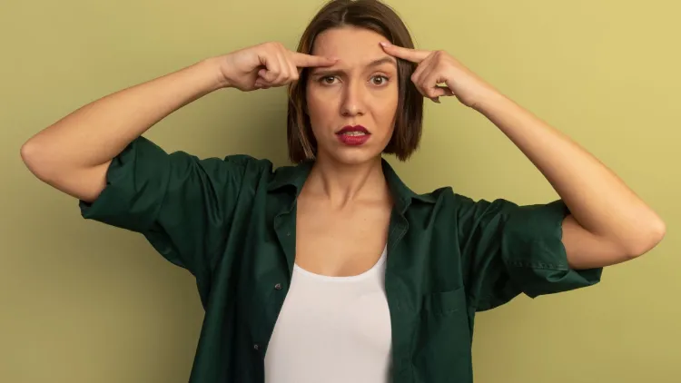 These are neck exercises to eliminate face fat.