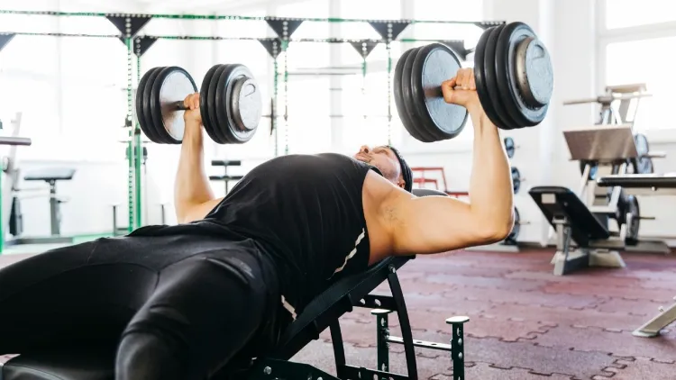 Advantages of Incline Dumbbell Press