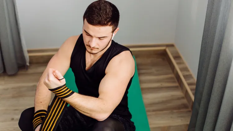The symptoms of a muscle strain are as follows