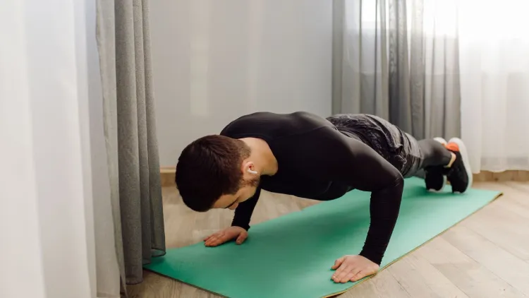 These are the best core exercises that can be done with your own body weight